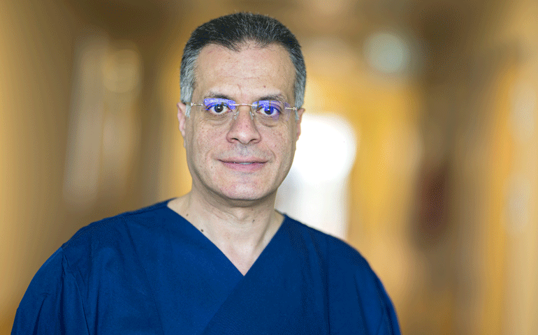 Naguib Porträt web